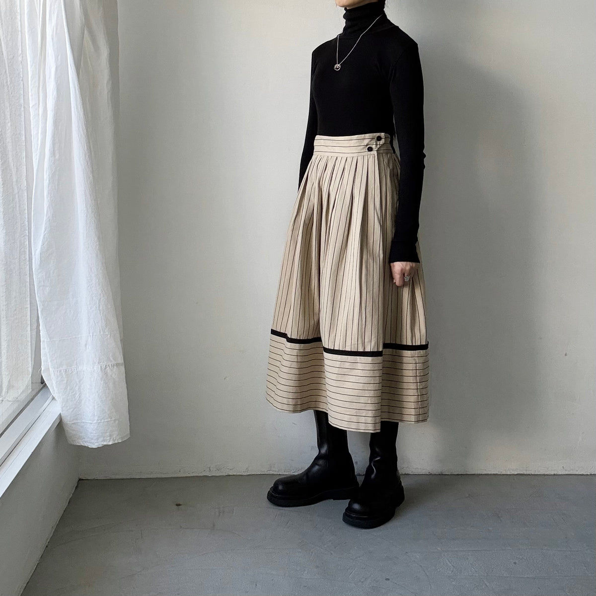 MAGALI コットンシルクストライプラップ風スカート　