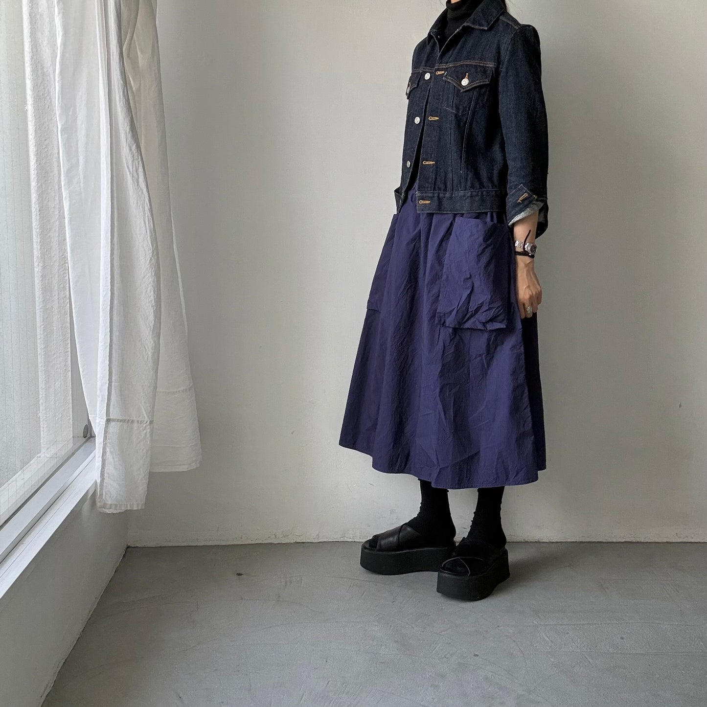 R&D.M.Co 　シュリンクコットンガーメントダイポケットスカート　ダークブルー