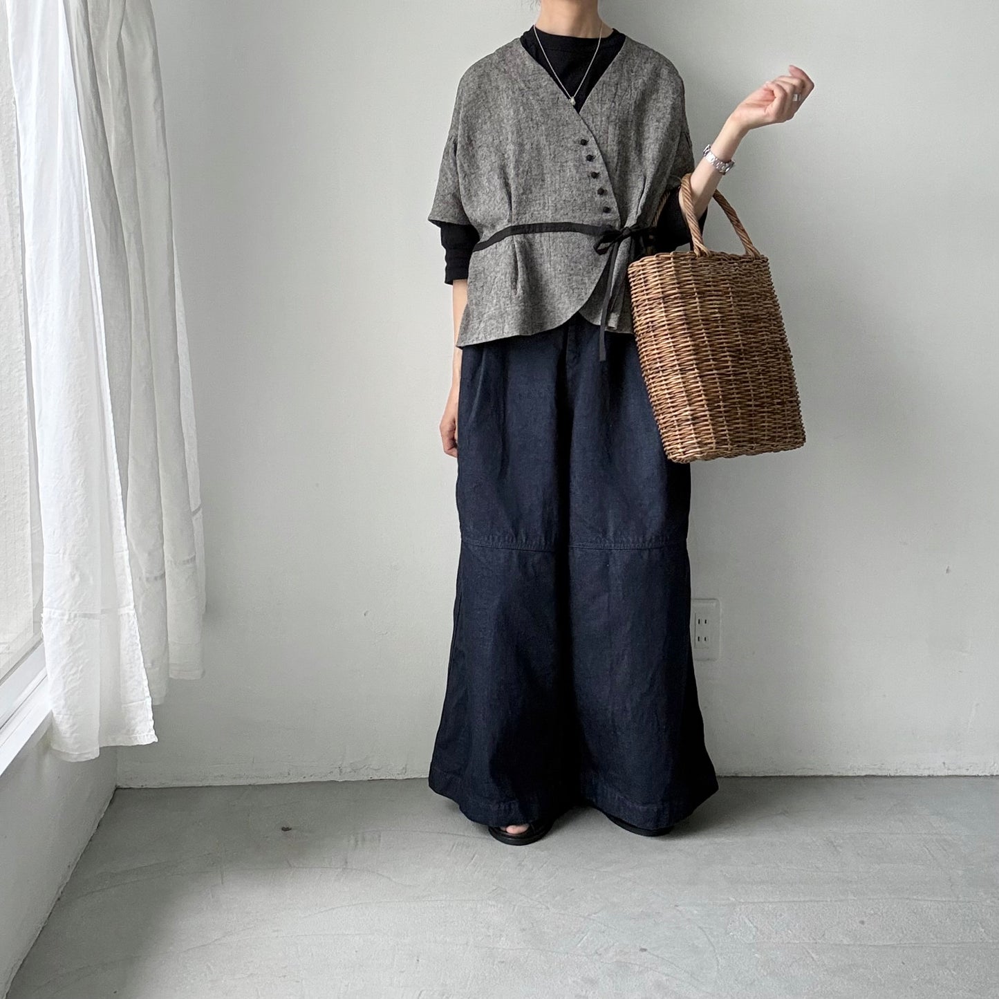 MAGALI  トリプルウォッシュリネンカシュクールジレ　フォグブラック