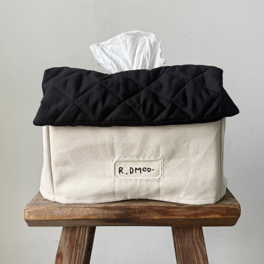 R&D.M.Co  MANOR HOUSE