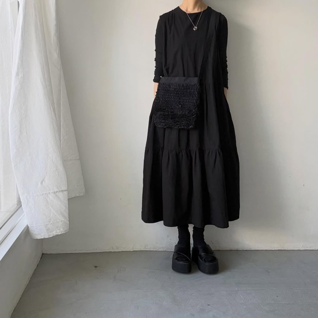 R&D.M.Co ガーメントダイフリルショルダーバッグ