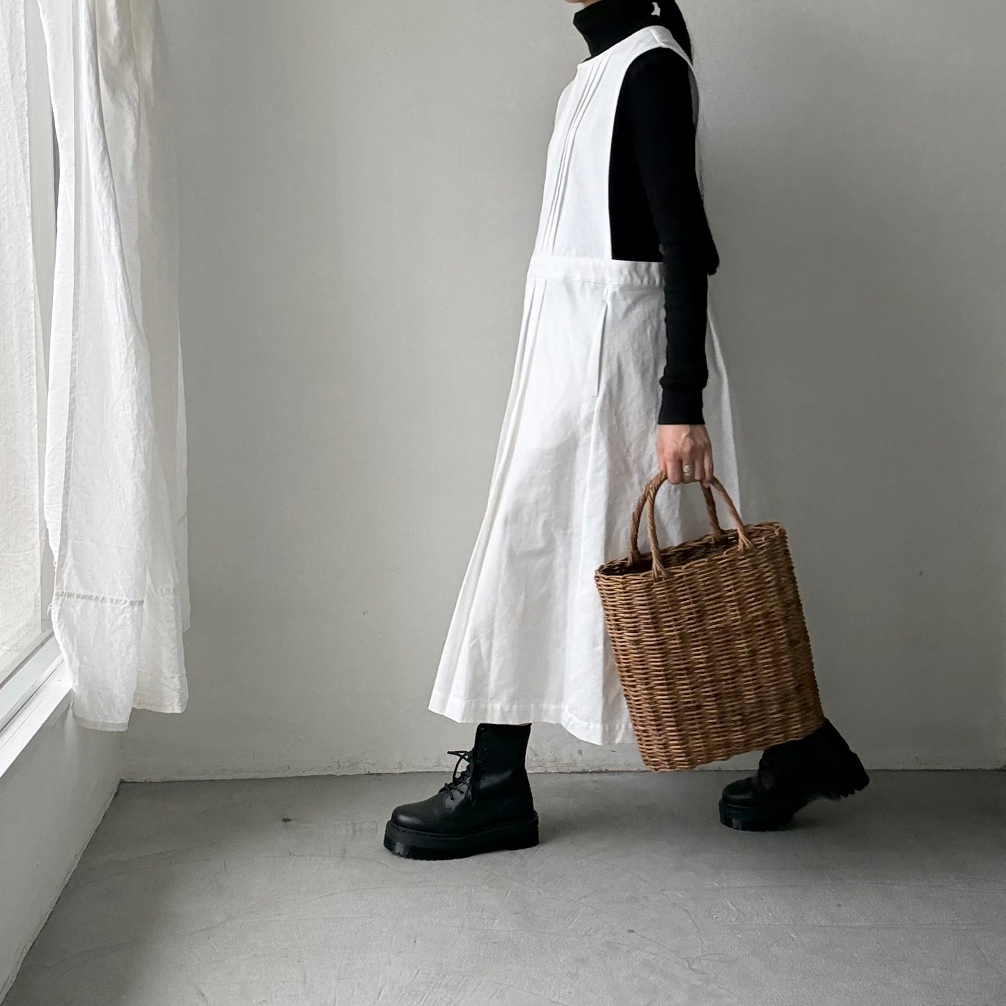 atelier d'antan ×blanc  kobell コットンエプロンドレス　ホワイト