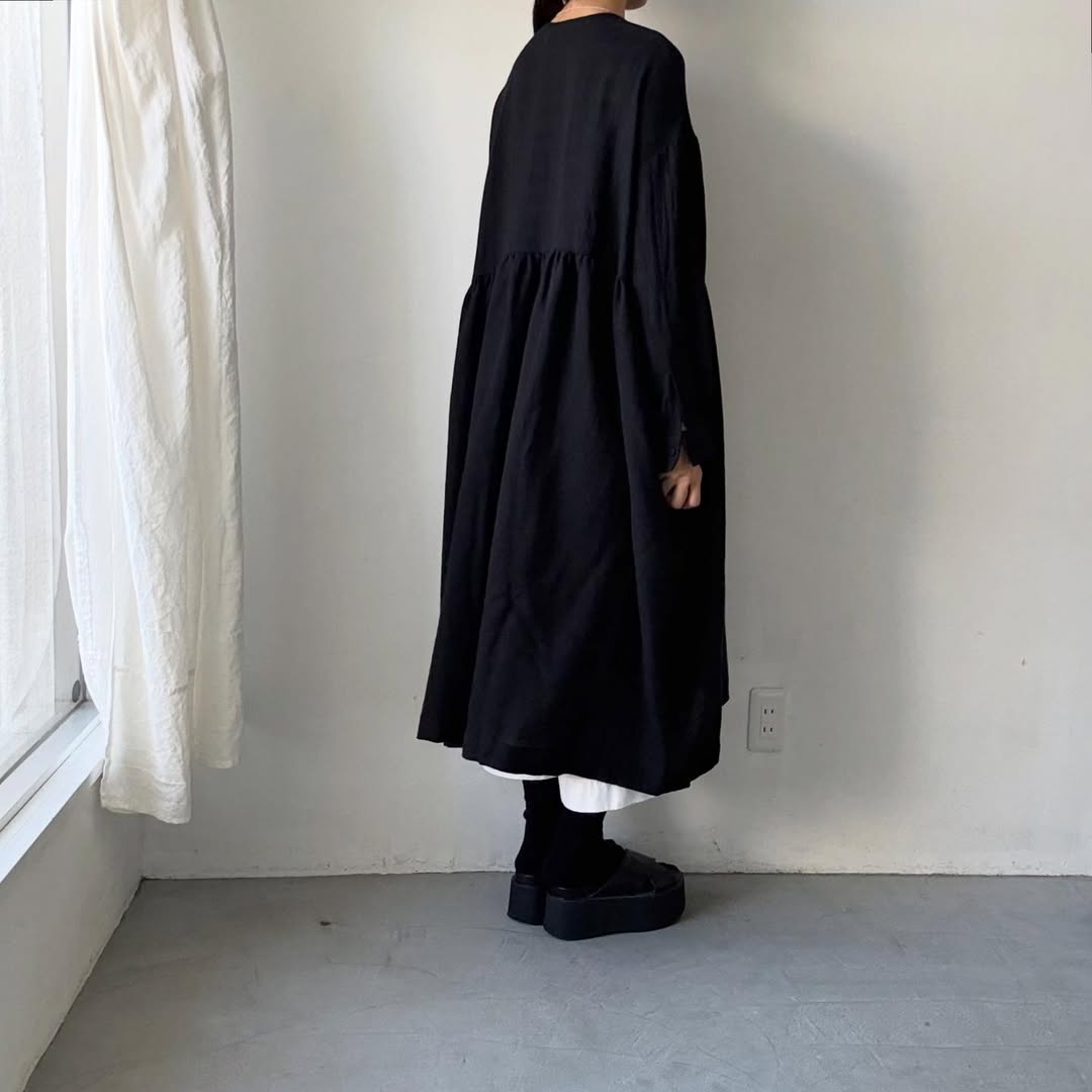 dui jujudhau  フライフロントドレス