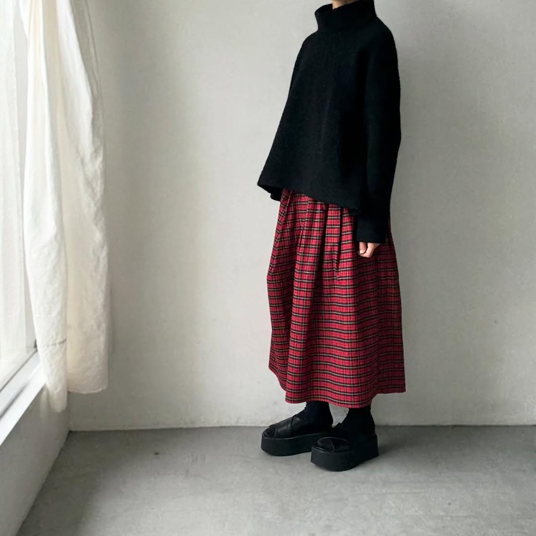 dui jujudhau  ハイネックプルオーバー