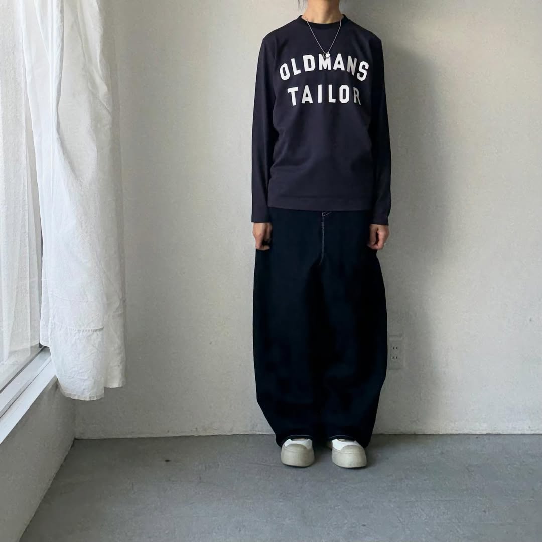 OLDMANS TAILOR OMTラバープリント長袖Tシャツ　ネイビー