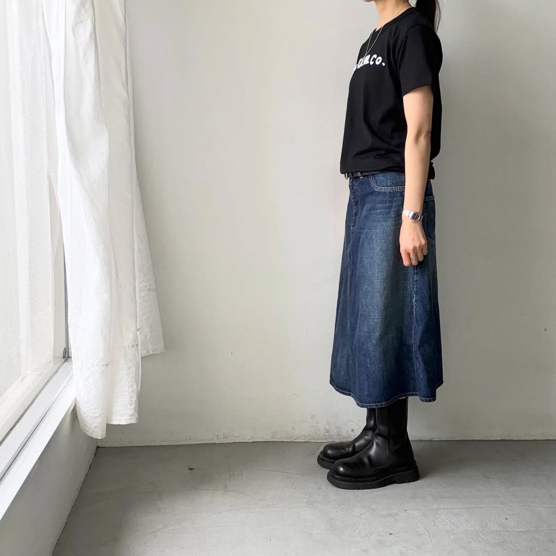 R&D.M.Co パイルエンブロイダリーTシャツ