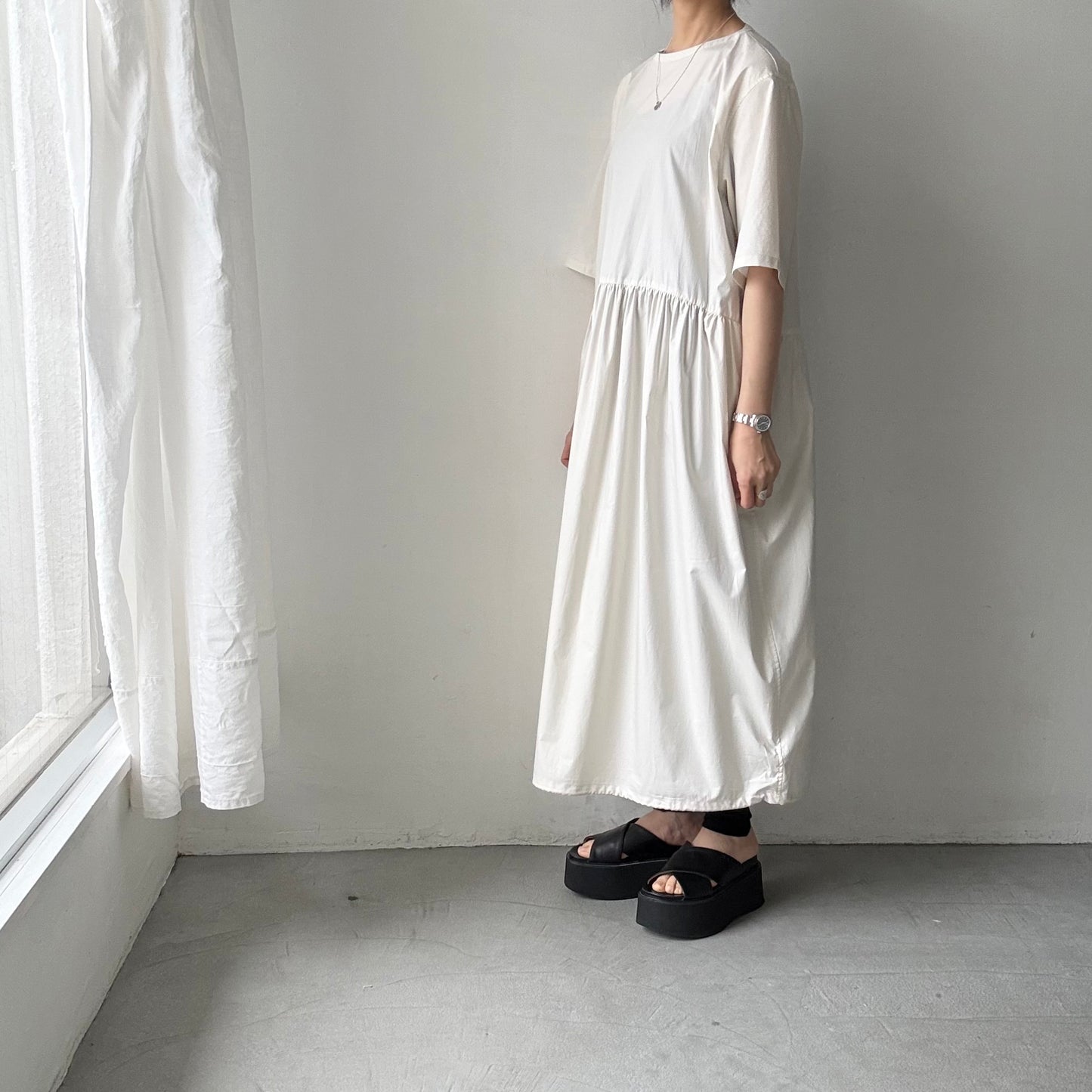 TENNE HANDCRAFTED MODERN バルーンドレス　ベージュ