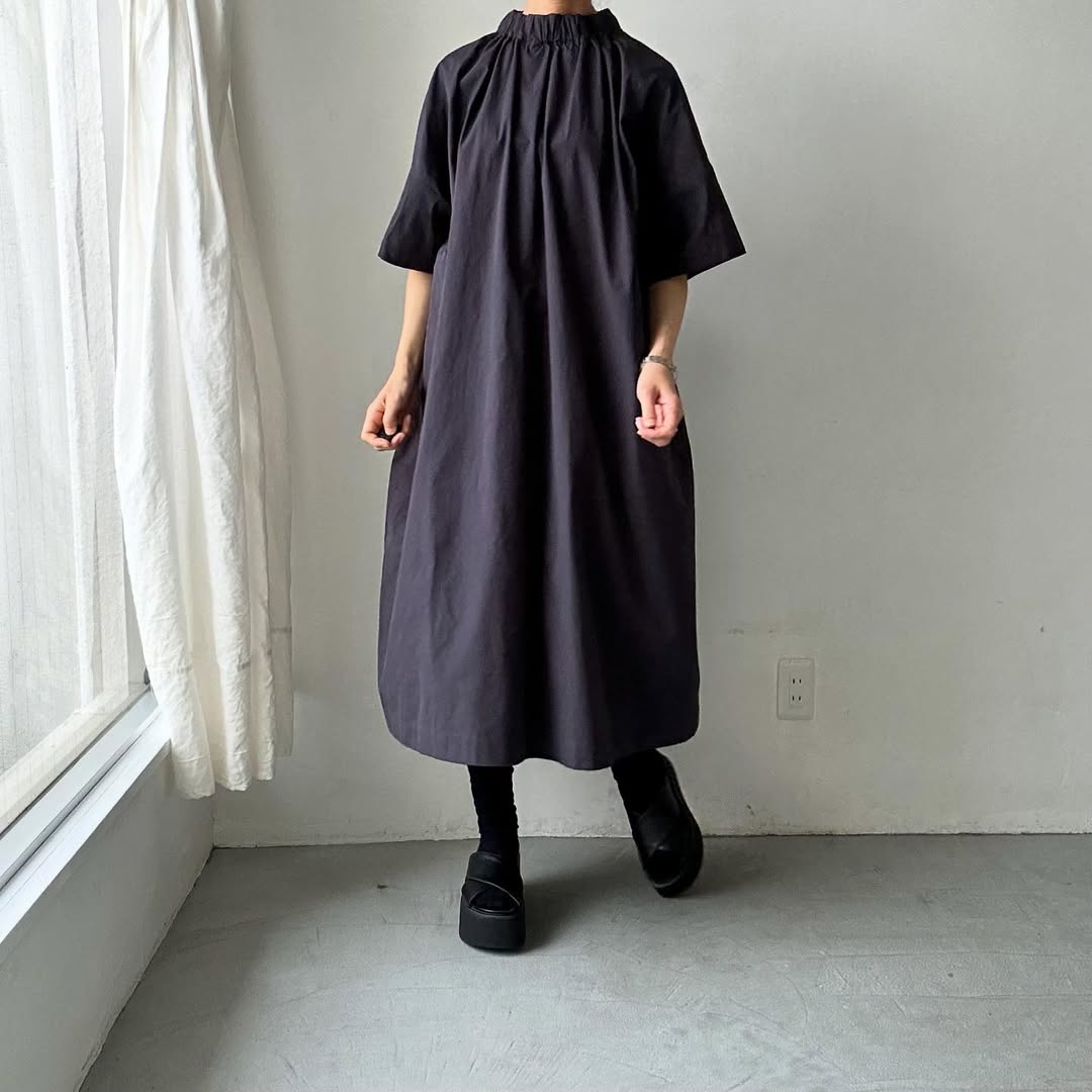 atelier d'antan Krallコットン半袖ドレス　ダークグレー