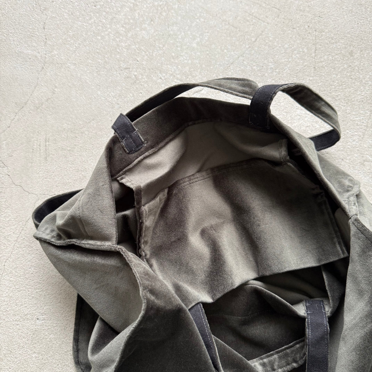 TENNE HANDCRAFTED MODERN ブリスベンモスベルベットボストンバッグ