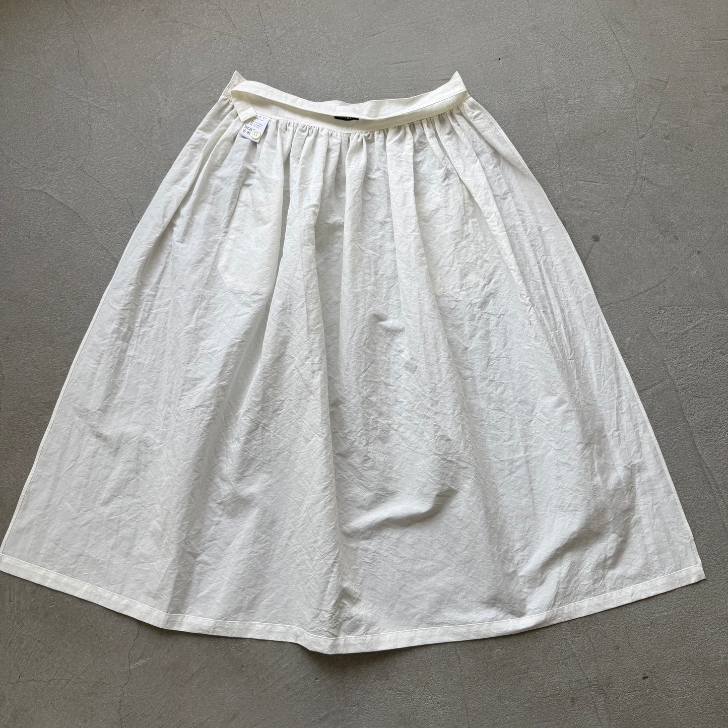 R&D.M.Co  コットンリネンシルクワッシャーサロンエプロン　ホワイト