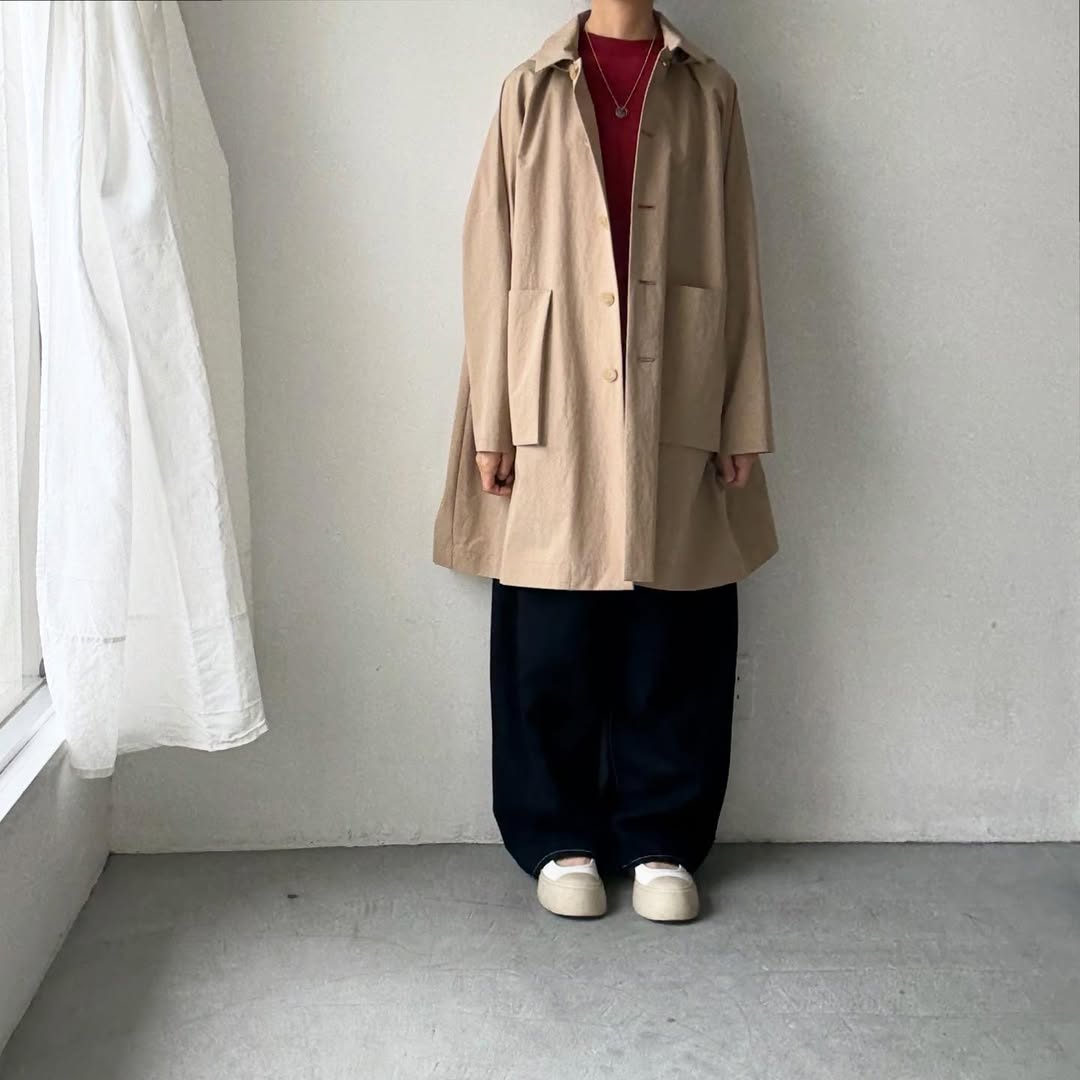 atelier naruse コットンナイロンタフタフーデットコート　ベージュ