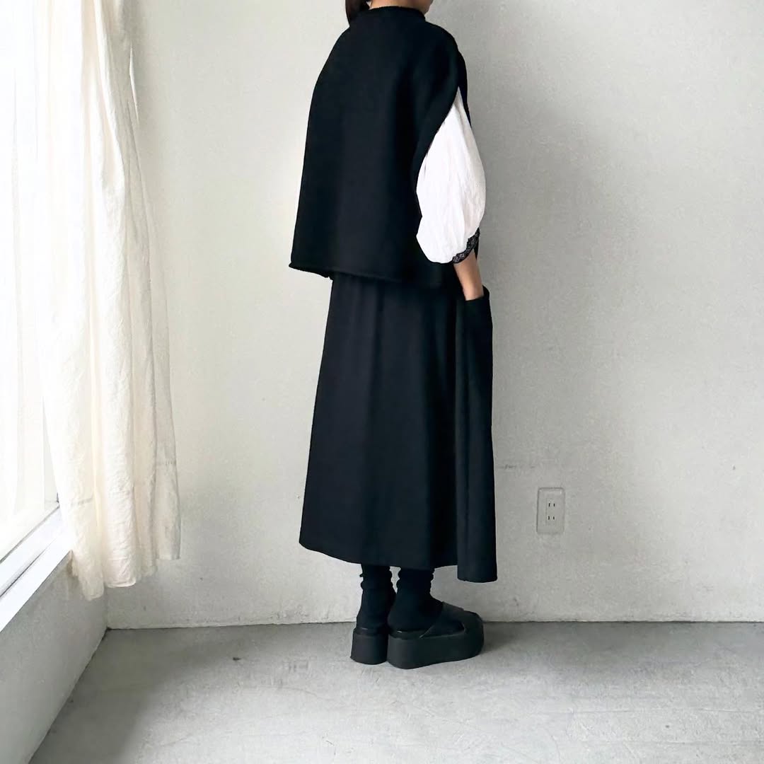 atelier d'antan Rude ウールニットベスト　ブラック