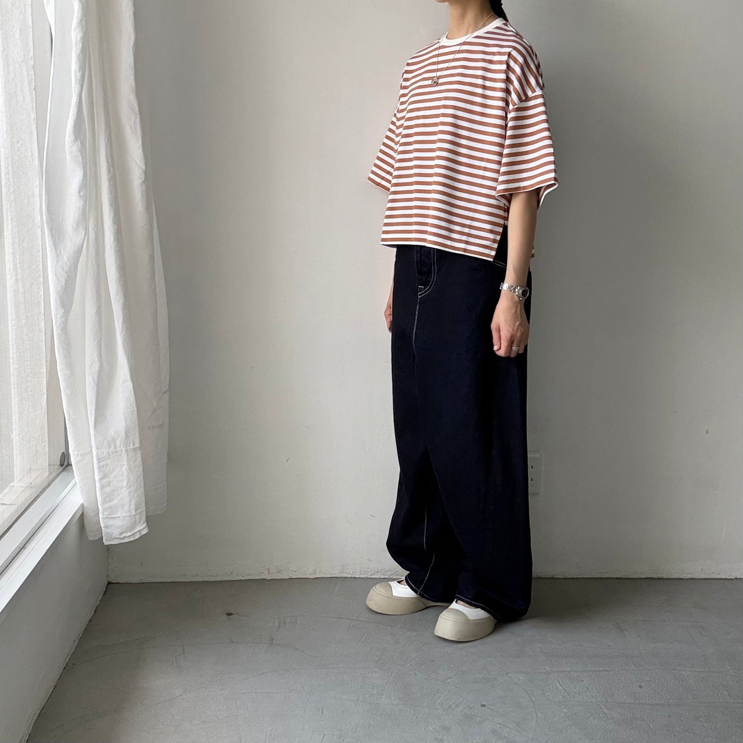 atelier naruse  コットンボーダー半袖カットソー　ブラウン
