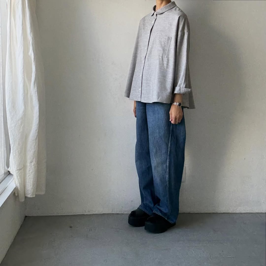 Linenya  コットンヤク丸襟長袖ブラウス　グレー