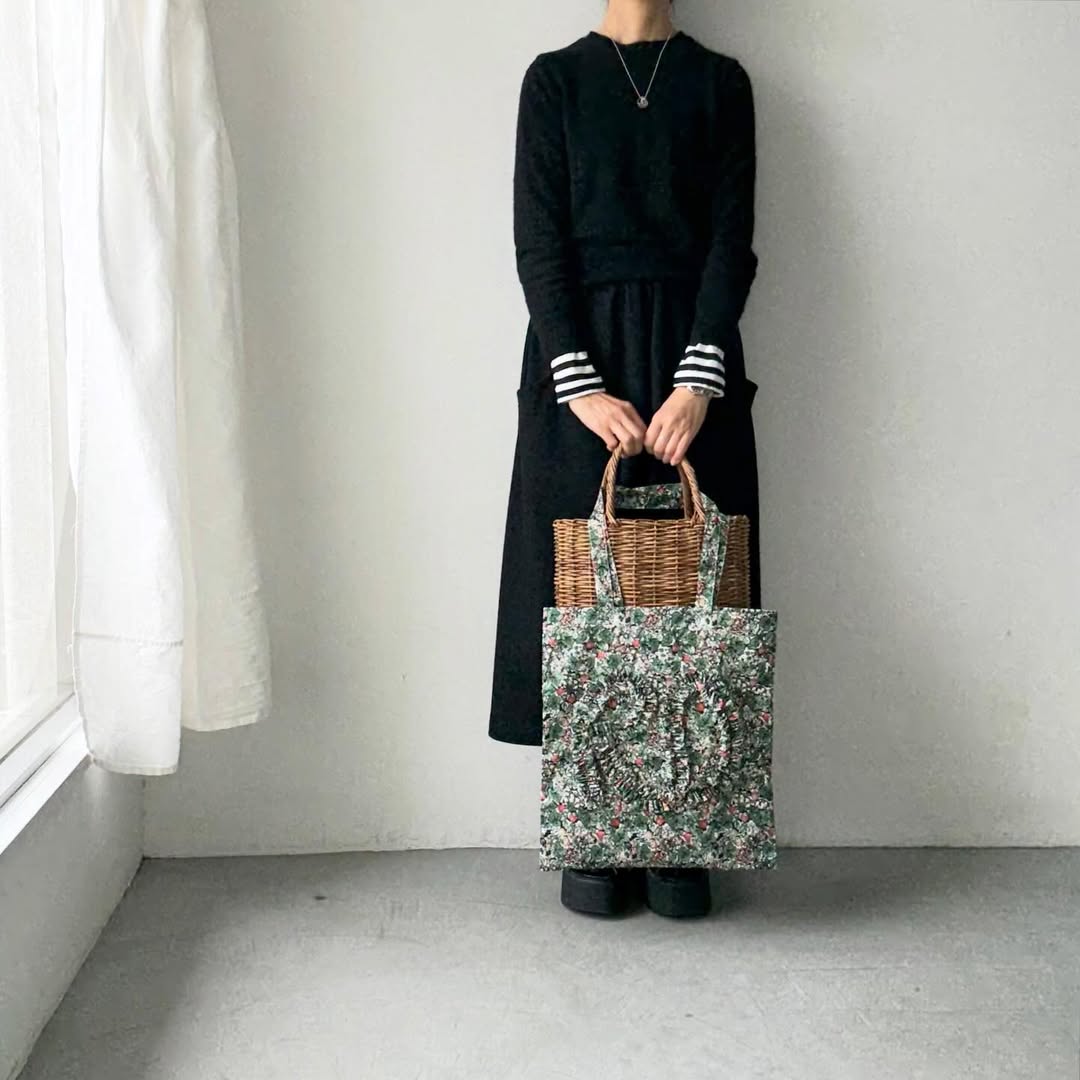 R&D.M.Co  ワイルドベリーフィールドローンフリルデコレーショントートバッグ