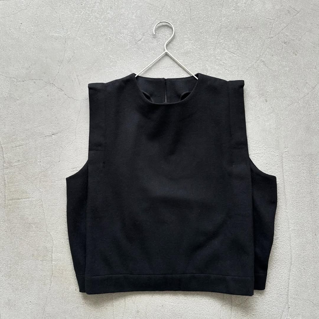 cion ウールタックショルダーベスト