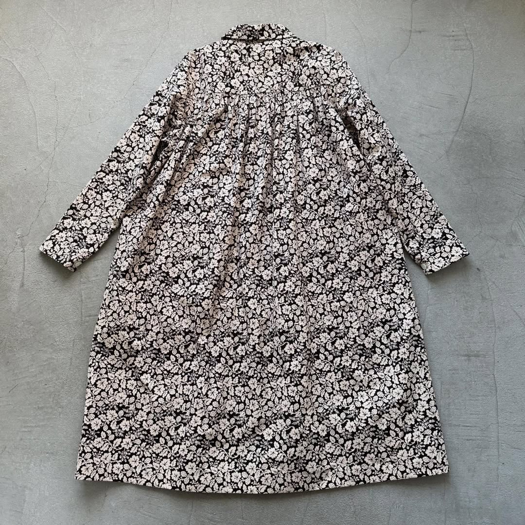 R&D.M.Co  ワイルドベリーヨークギャザーコート