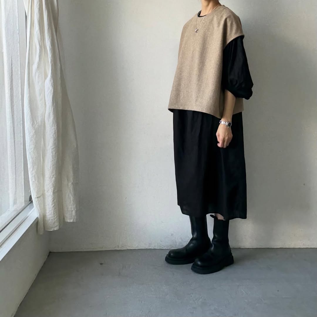 Linenya  ウール混ベスト　ベージュ