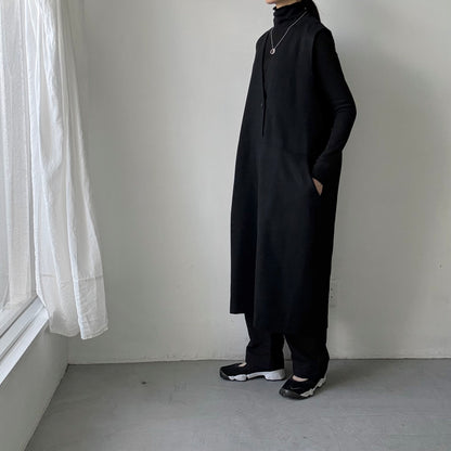 atelier naruse　コットンウールヘリンボンジャンパースカート
