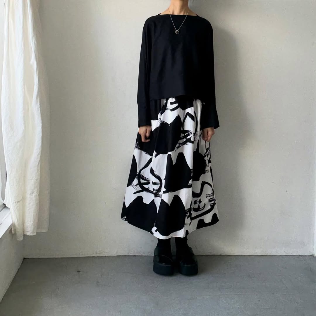 ayanoguchiaya　ネコ柄タックワイドスカート(blanc別注)