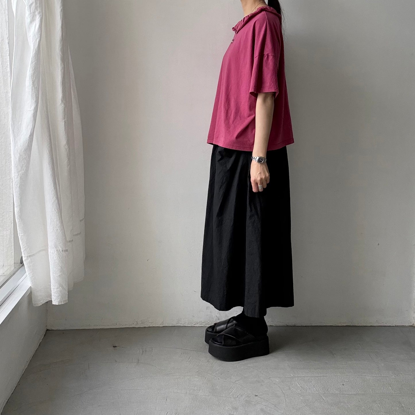 homspun 天竺フリルカラー半袖プルオーバー　ワイン