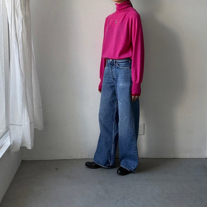 atelier naruse ウールタートルネックニット　ピンク×袖口レッド