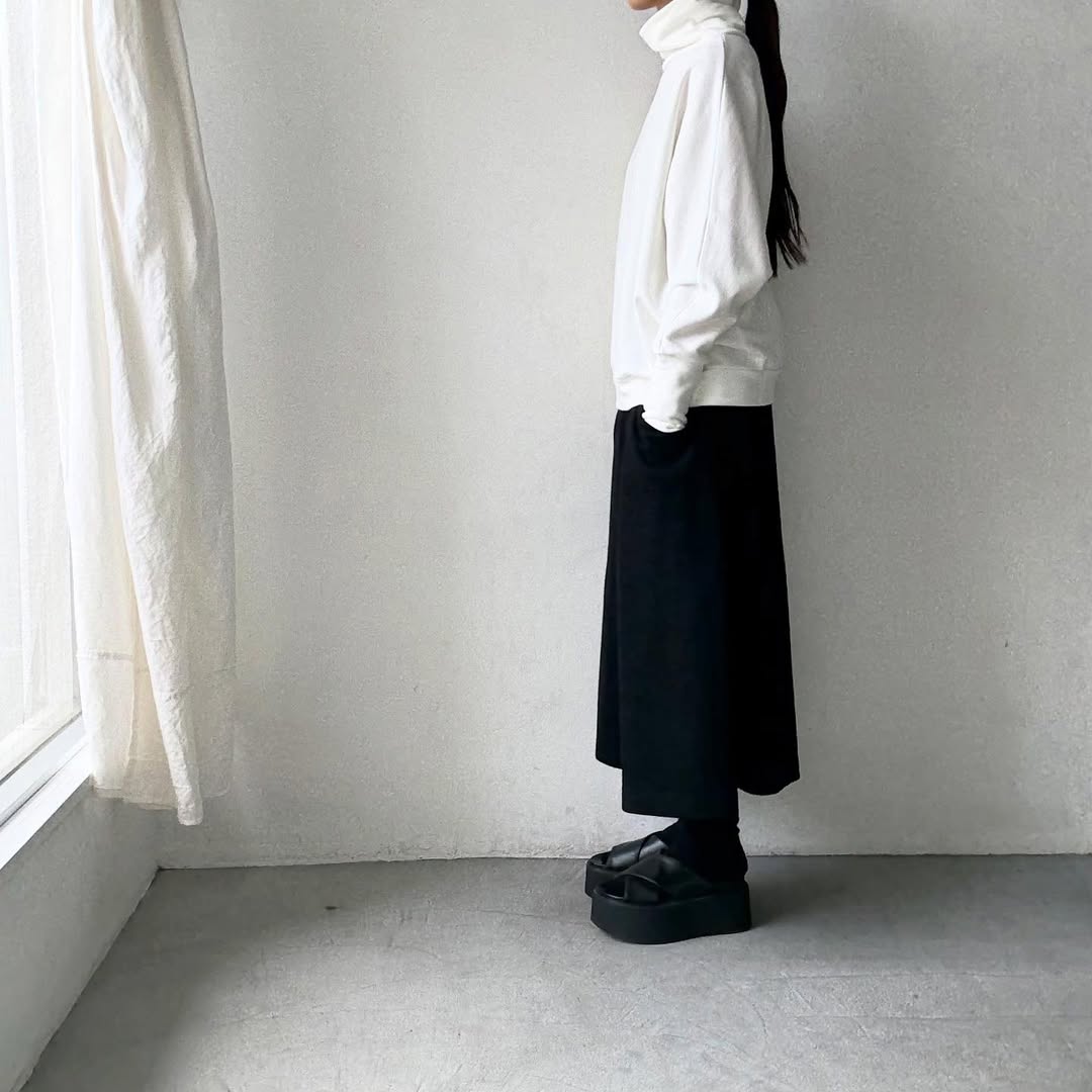 Linenya  コットンハイネックプルオーバー　ホワイト