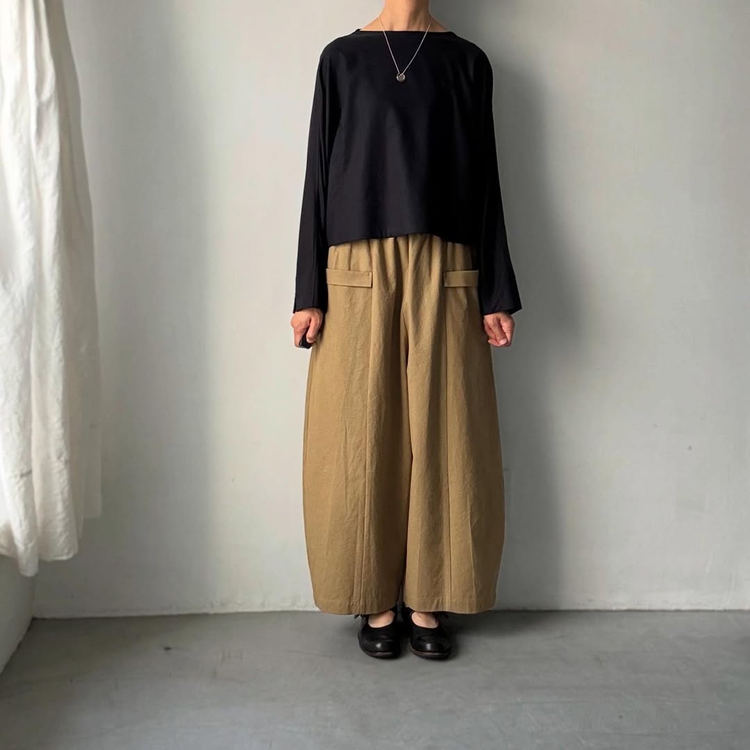 MAGALI コットンリネンアンティークキャンバスフラップパンツ　カーキ