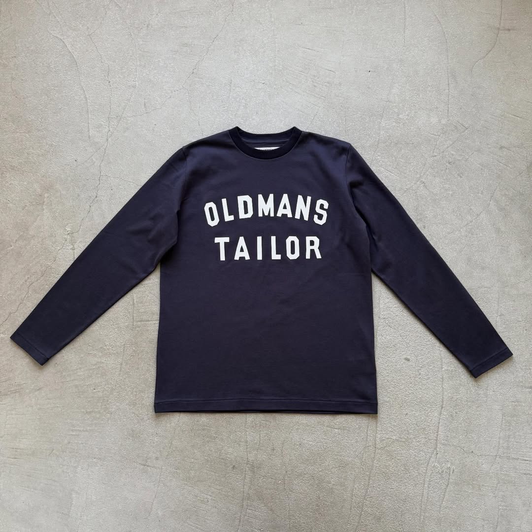 OLDMANS TAILOR OMTラバープリント長袖Tシャツ　ネイビー