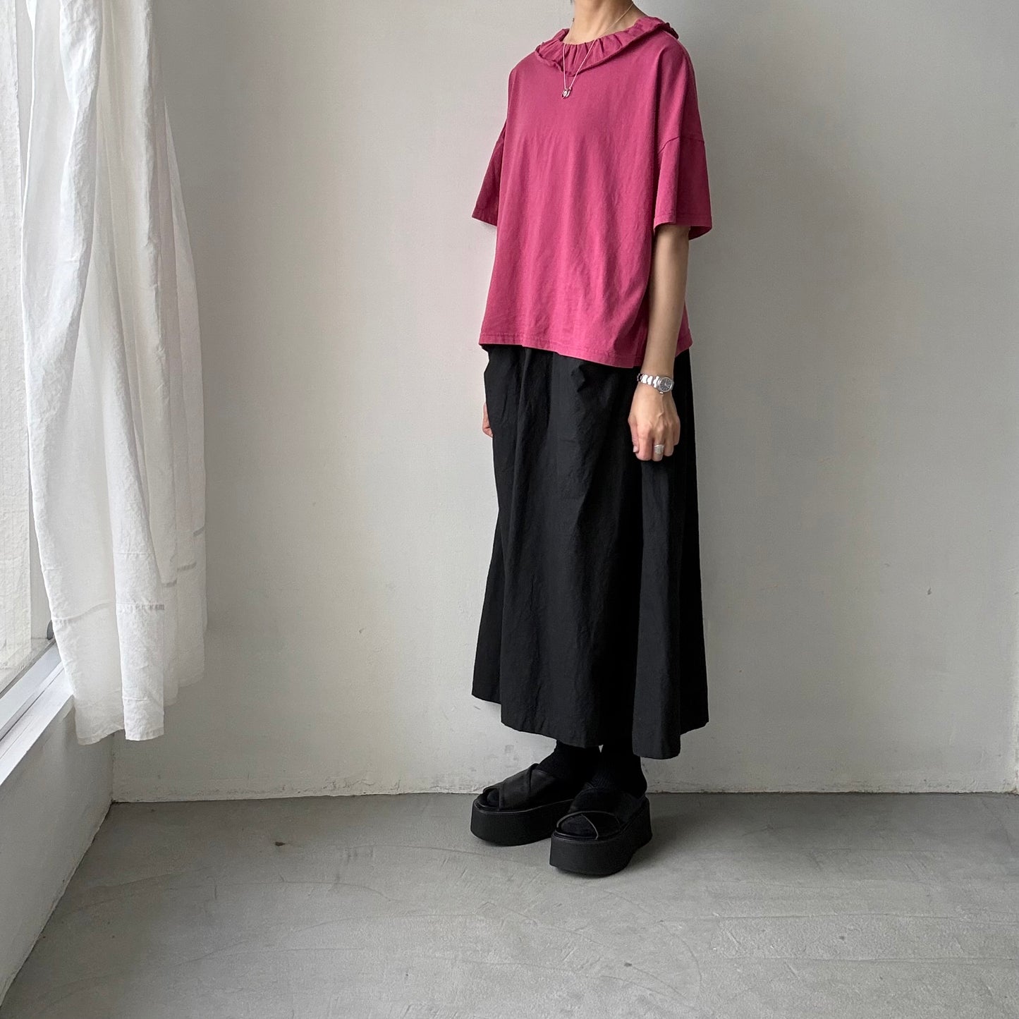 homspun 天竺フリルカラー半袖プルオーバー　ワイン