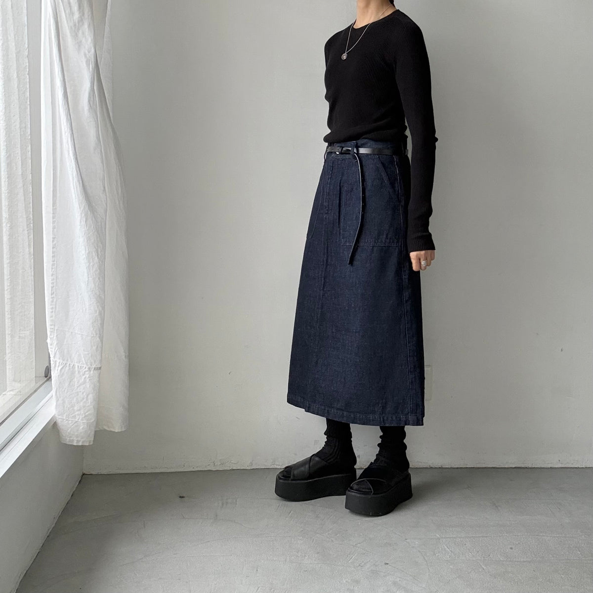 atelier naruse  コットンデニムタイトスカート