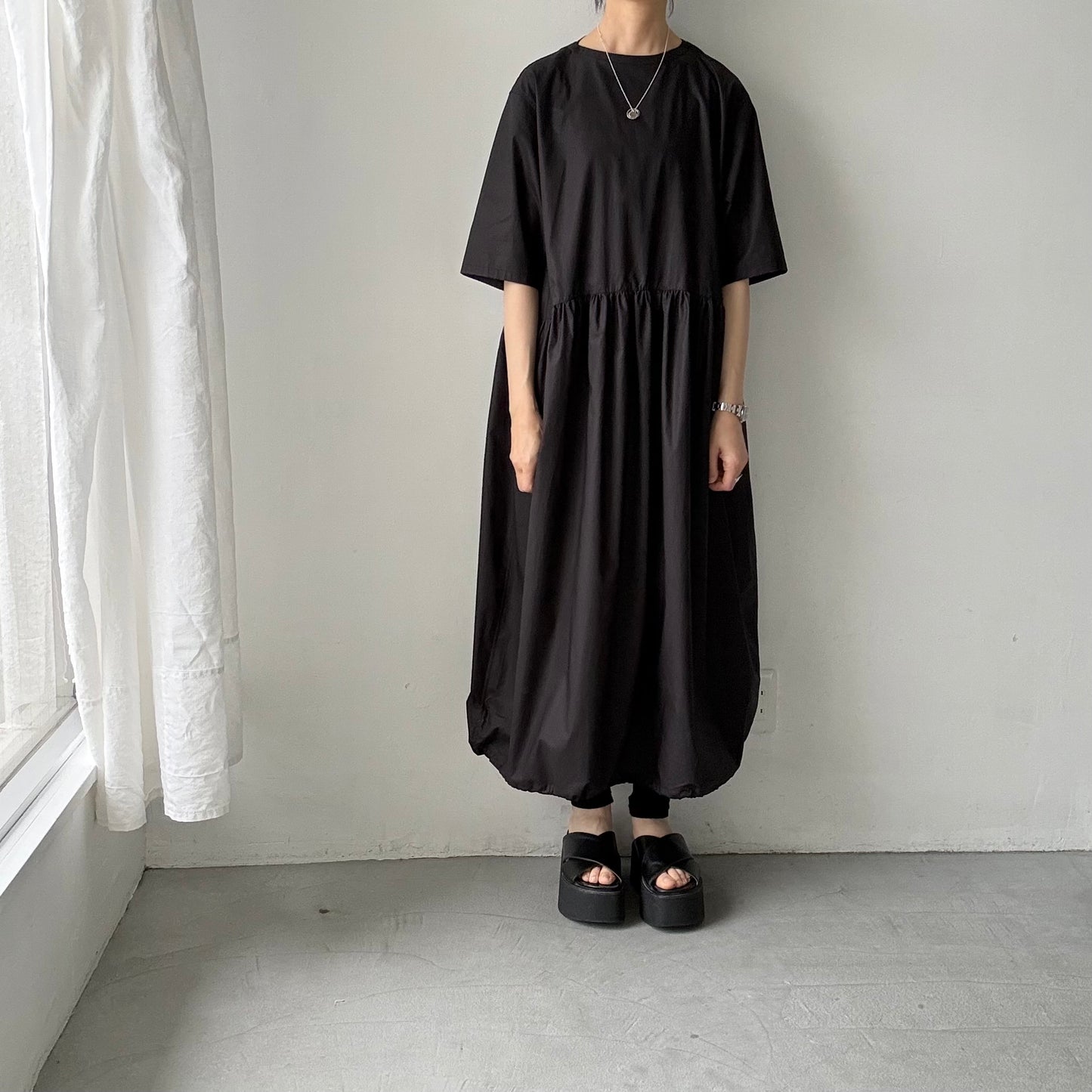TENNE HANDCRAFTED MODERN バルーンドレス　ブラック