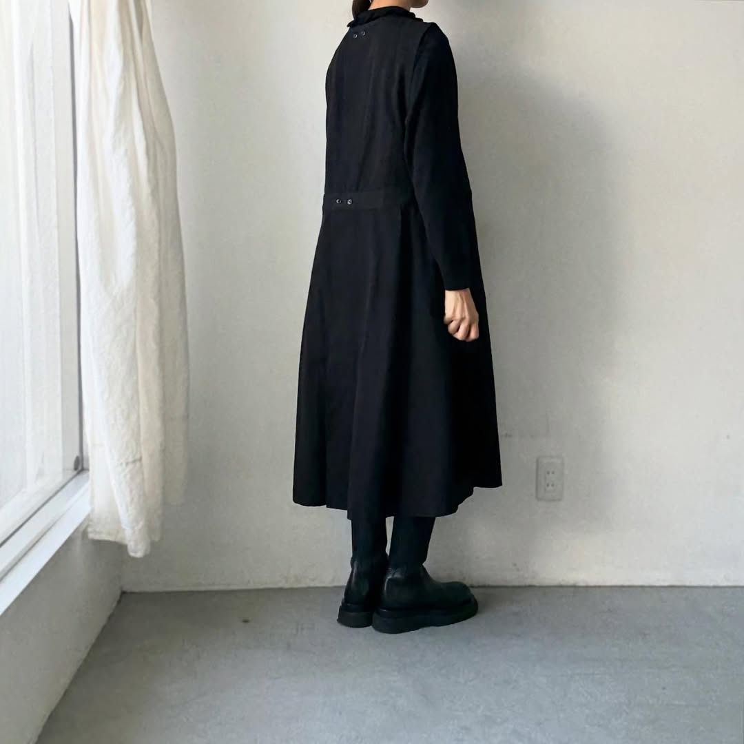 cion  ウールフリルカラーポロニット　ブラック