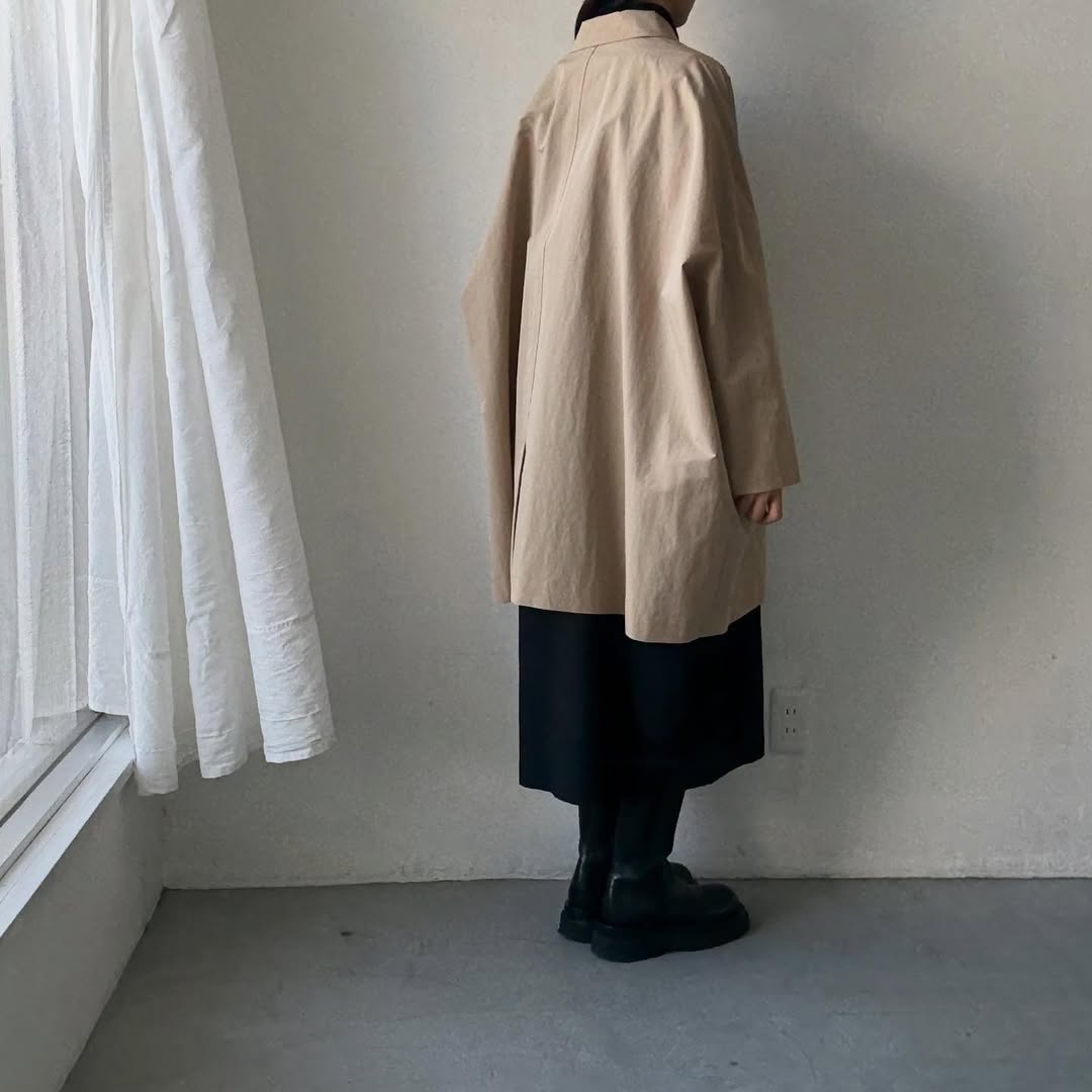 atelier naruse コットンナイロンタフタフーデットコート　ベージュ