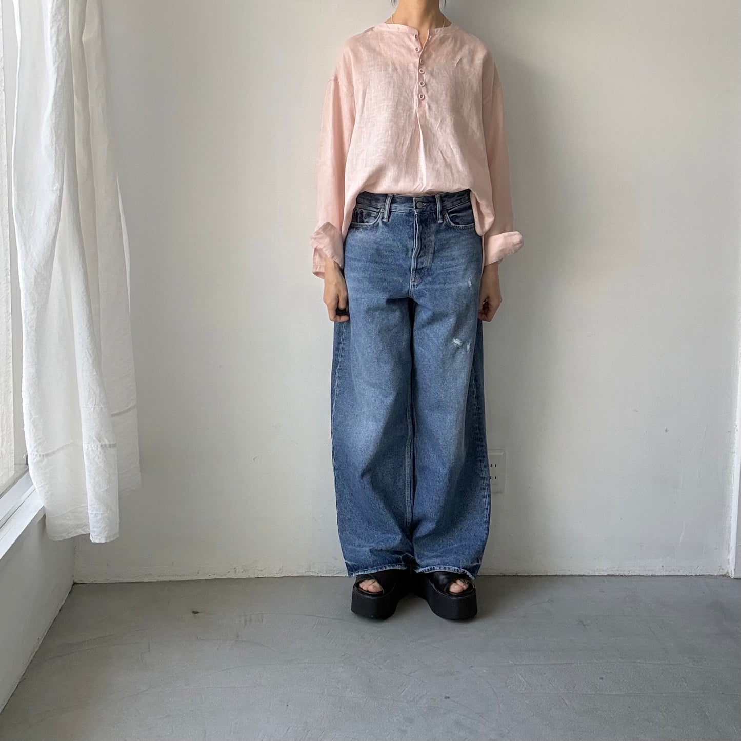 atelier naruse  リネンスモックブラウス　ペールピンク