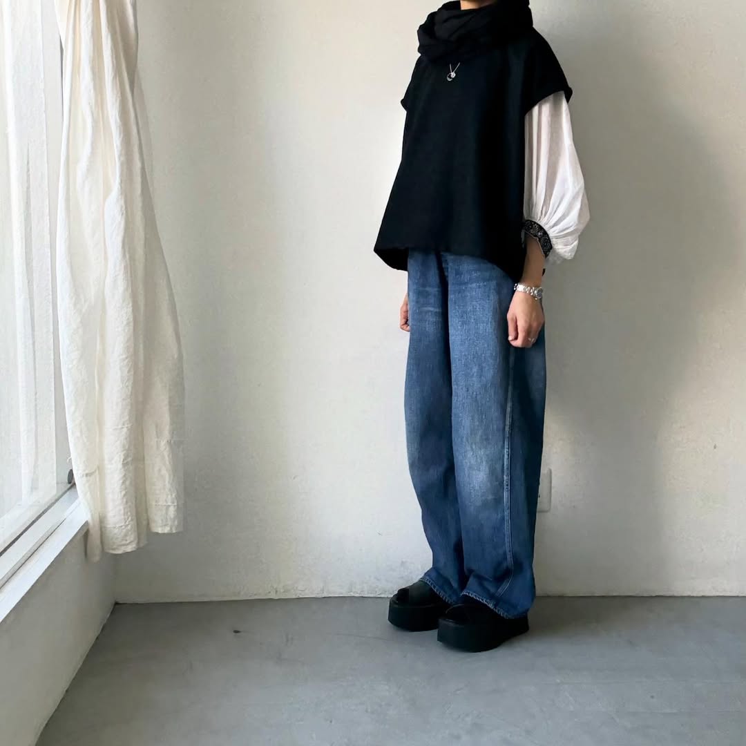 Linenya  ウールベスト　ブラック