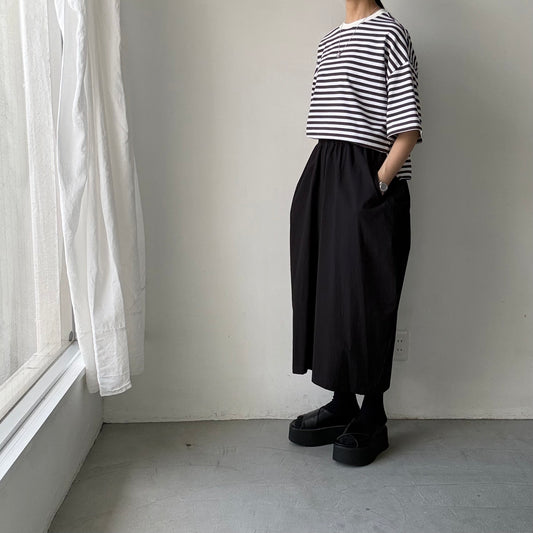 atelier naruse  コットンボーダー半袖カットソー　チャコール