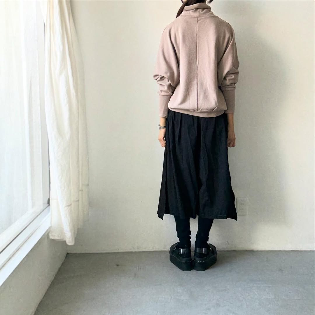 Linenya  コットンハイネックプルオーバー　ベージュ