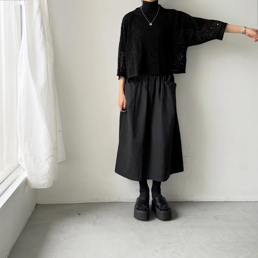 atelier naruse  スキャッタードホールニットプルオーバー