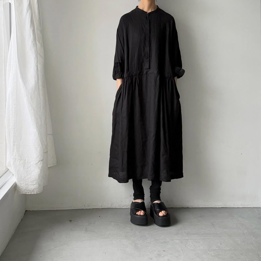 atelier naruse  リネンシャツワンピース　ブラック