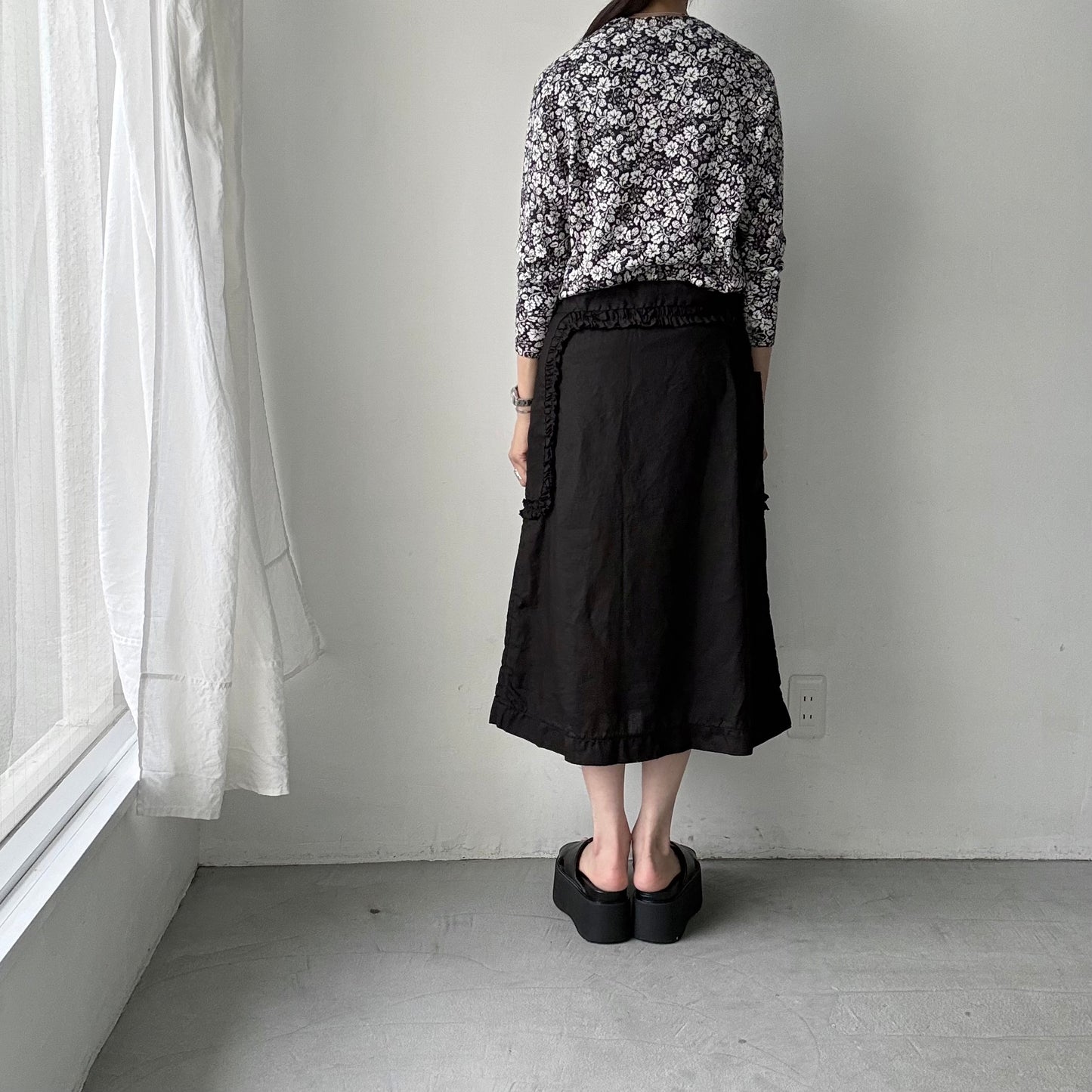R&D.M.Co  リネンガーメントダイフリルデコレーションスカート