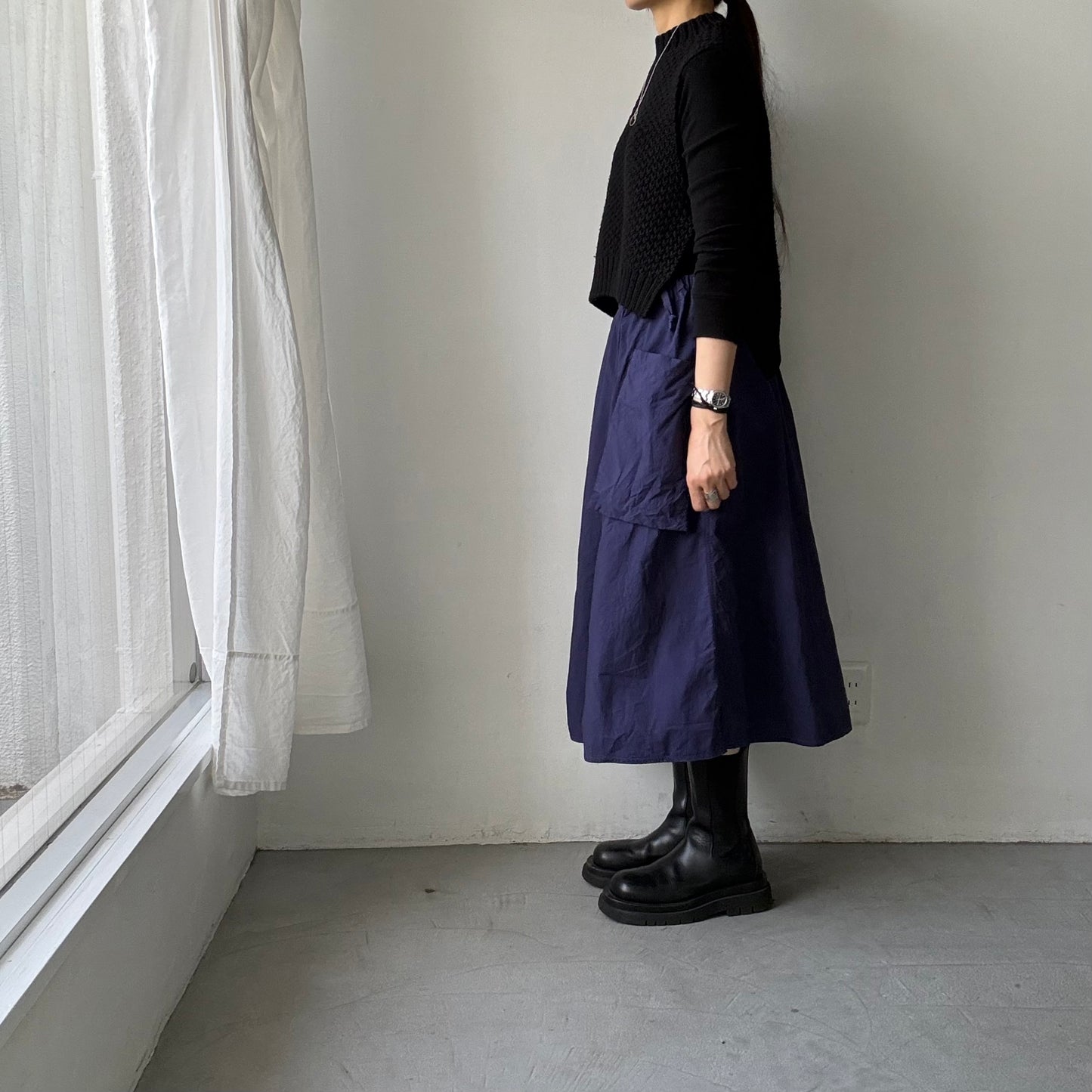 R&D.M.Co 　シュリンクコットンガーメントダイポケットスカート　ダークブルー