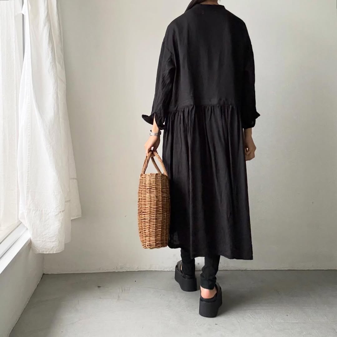 atelier naruse  リネンシャツワンピース　ブラック