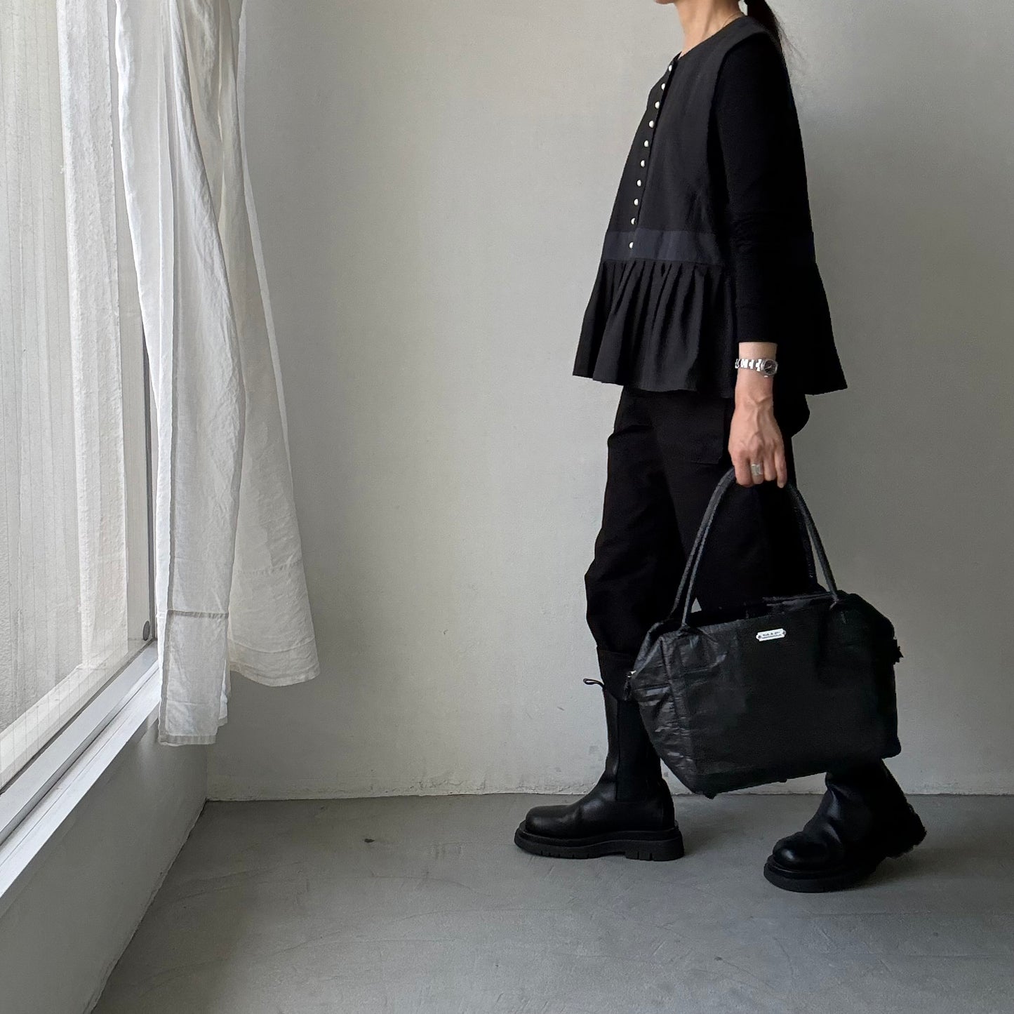 MAGALI   コットンリネンピンチェックペザントジレ