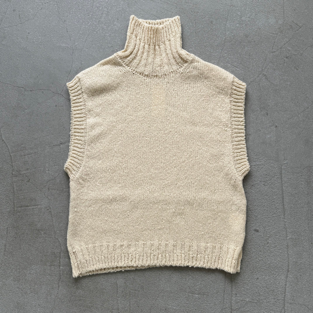 homspun  ネップヤーンタートルベスト　オフ