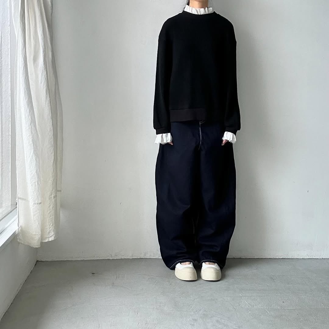 MAGALI クォーターニットフリルプルオーバー