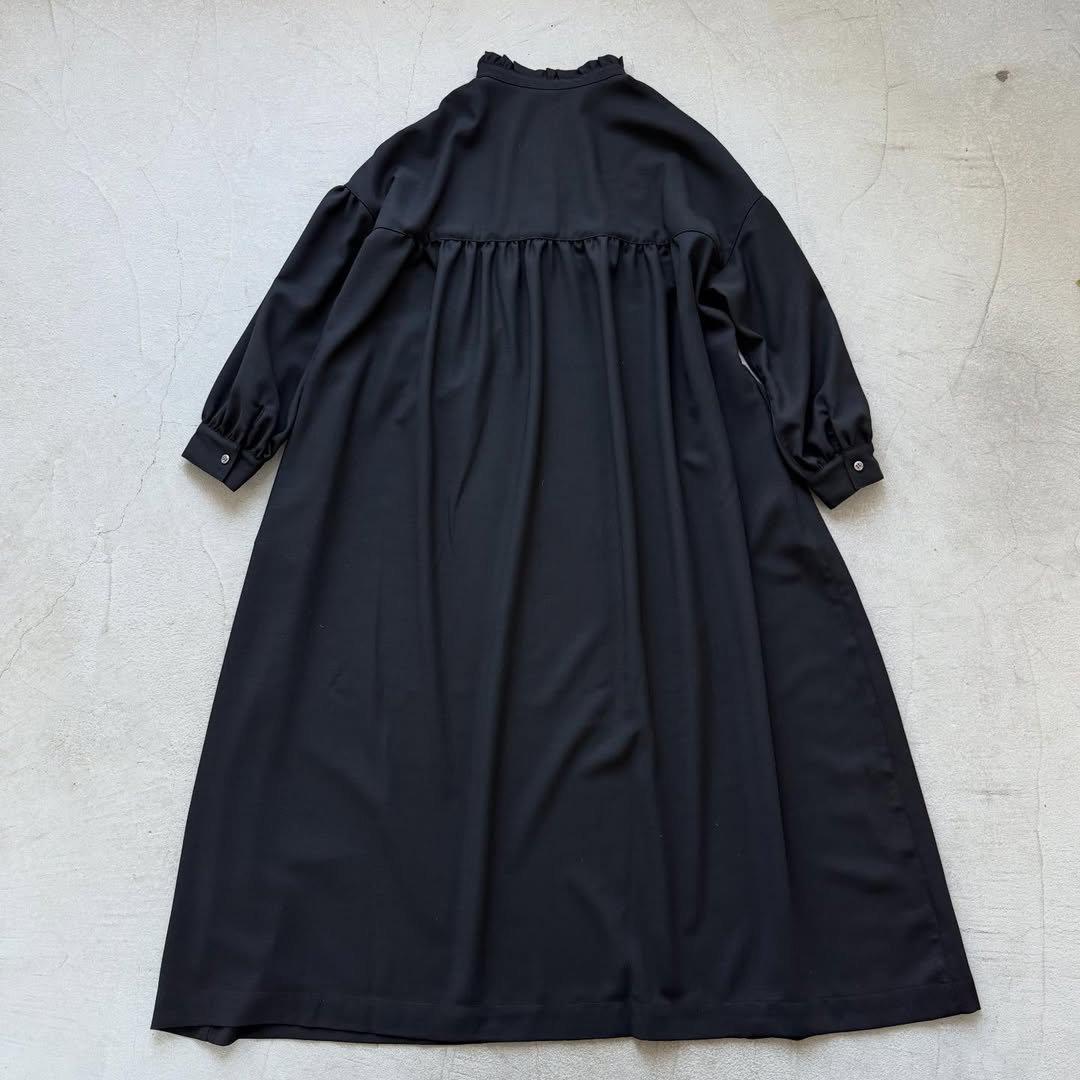 Linenya  フリルワンピース