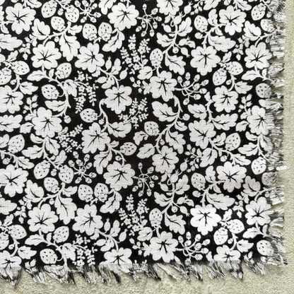 R&D.M.Co  ワイルドベリーガーゼショール　ブラック×ホワイト