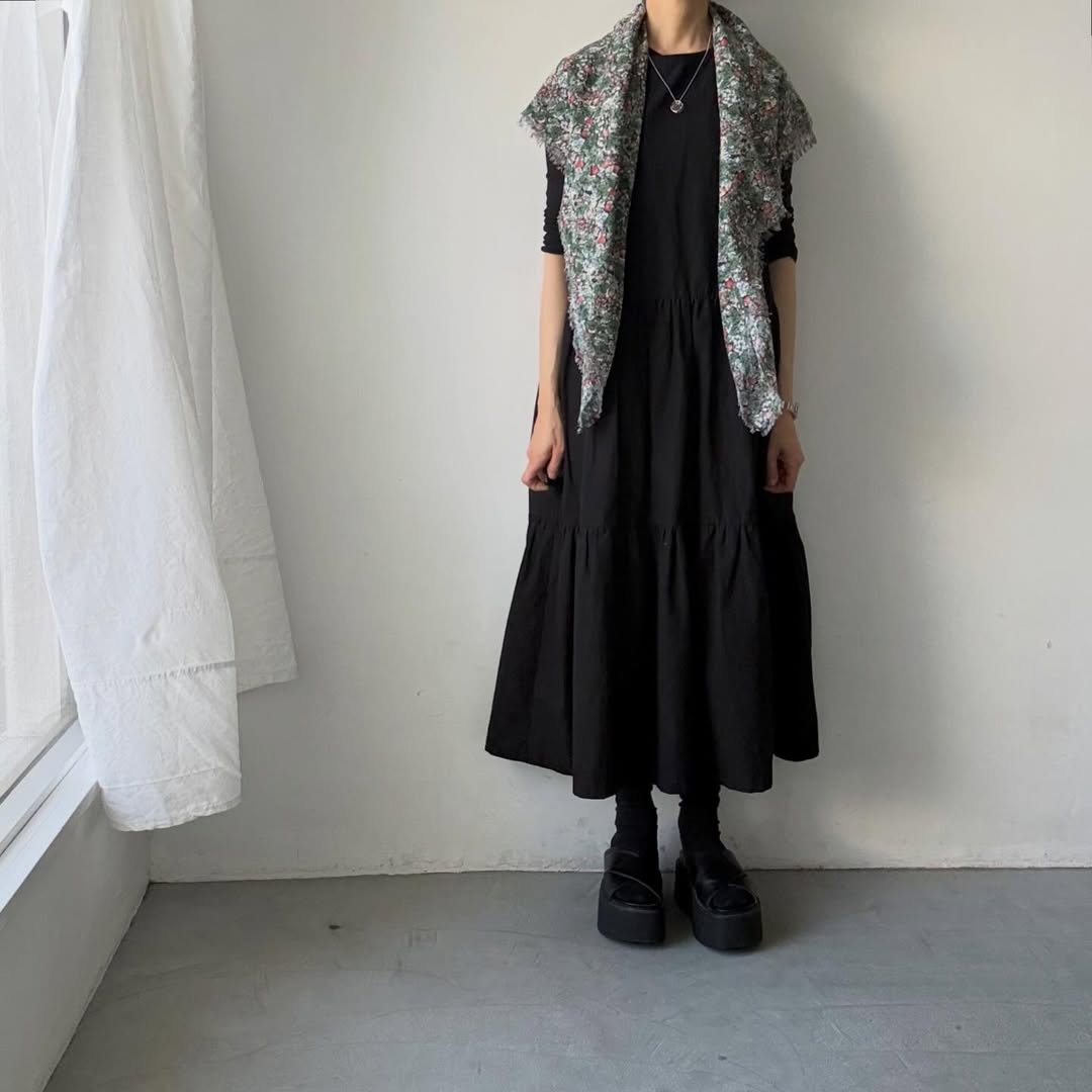 R&D.M.Co  ワイルドベリーフィールドガーゼショール