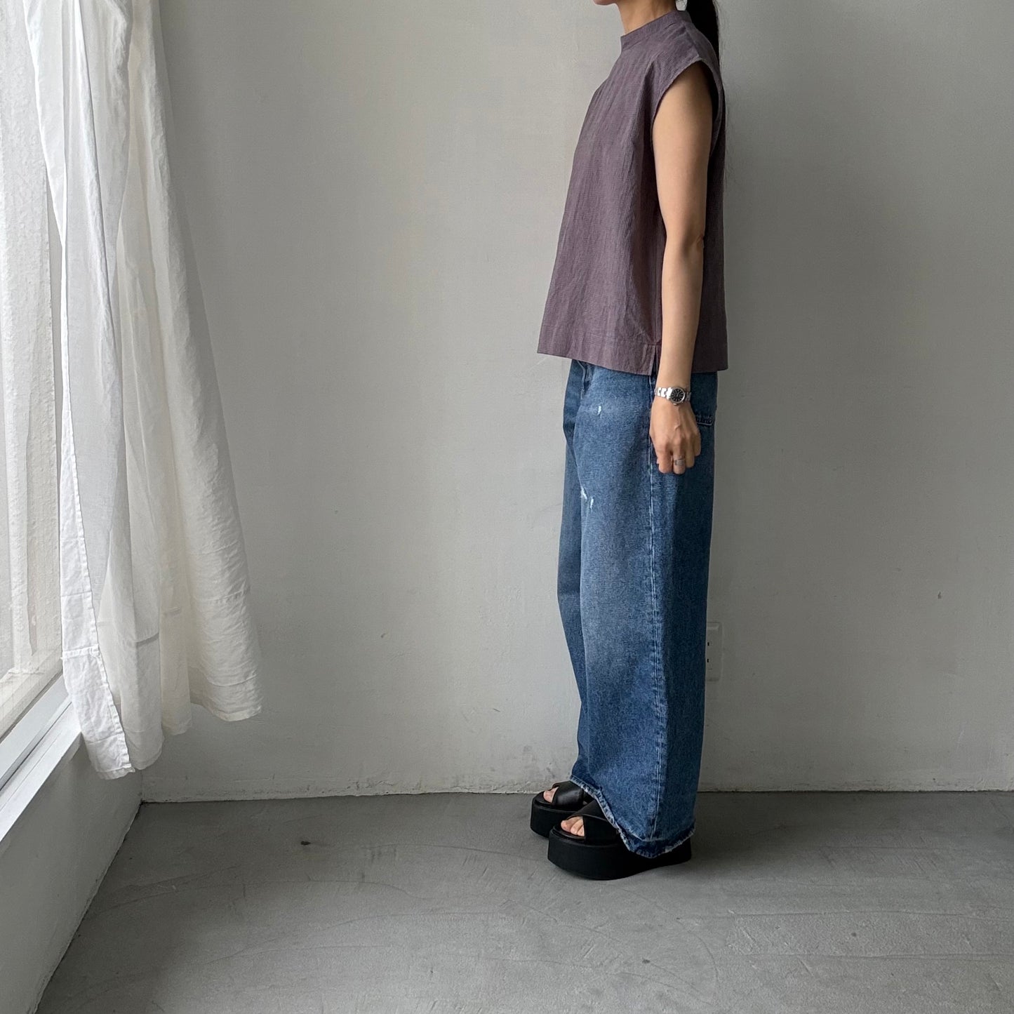 atelier d'antan Pigott コットンリネンノースリーブシャツ